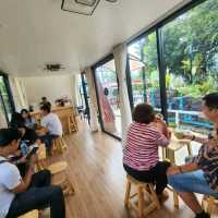 หน้าทอง คาเฟ่
