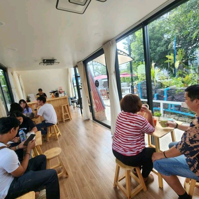 หน้าทอง คาเฟ่