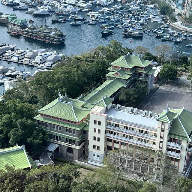 擁有香港仔避風塘海景的雅格酒店