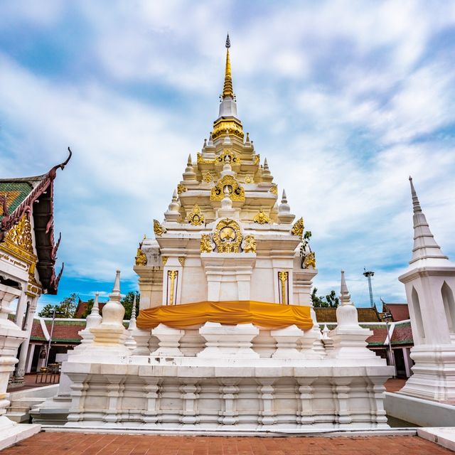 นมัสการพระธาตุไชยา สุราษฎรธานี