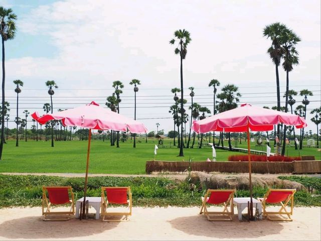 The Aileen Cafe | คาเฟ่ต้นตาลฟีล On the Beach🌴