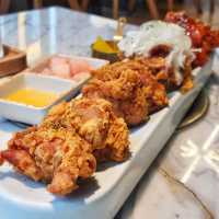 集結了多個品牌餐廳｜The Jang