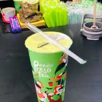 讓它陪你橫渡淡水河：鮮茶道-淡水老街門市