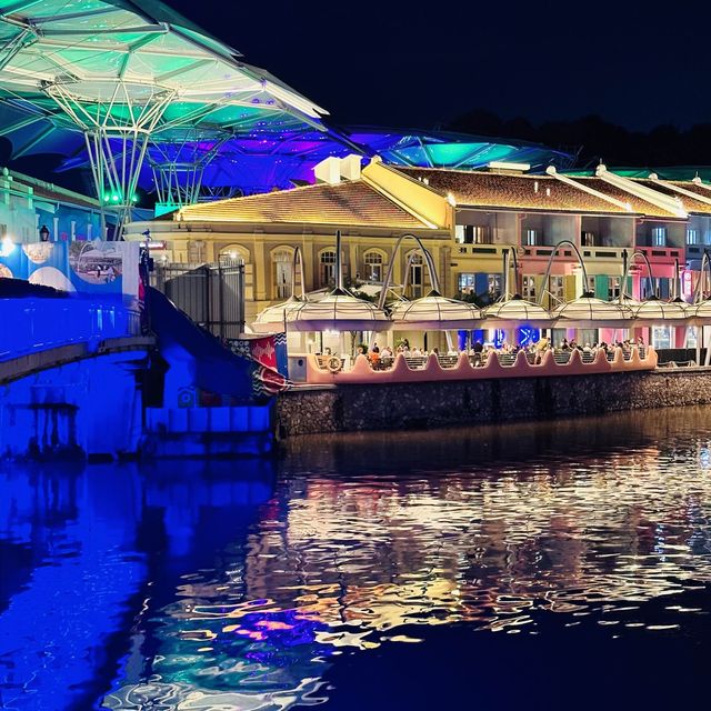 一定要看看新加坡克拉碼頭夜景好美