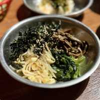【大阪・東梅田】韓国料理の食べ放題がお手頃な価格で楽しめる「サムギョプサル×鍋×韓国料理 OKOGE 梅田東通り店」