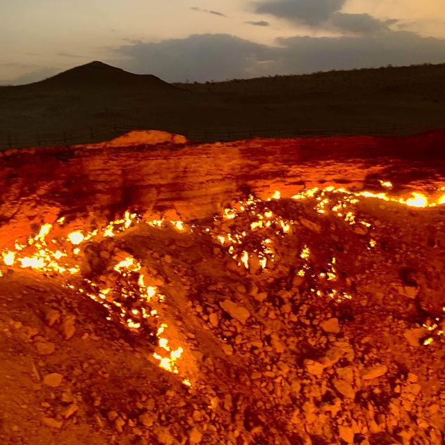 🔥🔥 Karakum Desert & Darvaza Gas crater ⛽️😍