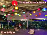 ベトナム　ベトナム観光　JW Marriott Hotel Hanoiの poolはcool！