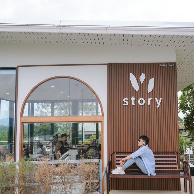 W STORY คาเฟ่สไตล์มินิมอลขาวคลีนโซคิ้วท์