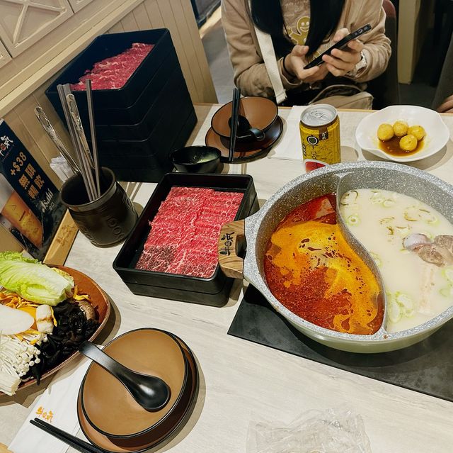 多食品項目唰唰鍋