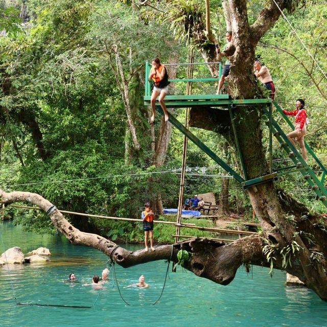 Blue Lagoon ที่เที่ยววังเวียง