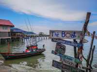 The Boathouse บางเสร่ สัตหีบ 