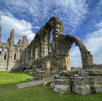 Admire the beauty of the abbey in Whitby!