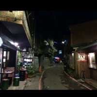 จิ่วเฟิ้นยามค่ำ