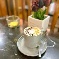 Cozy Hooga Cafe at Kundasang Farm Ville