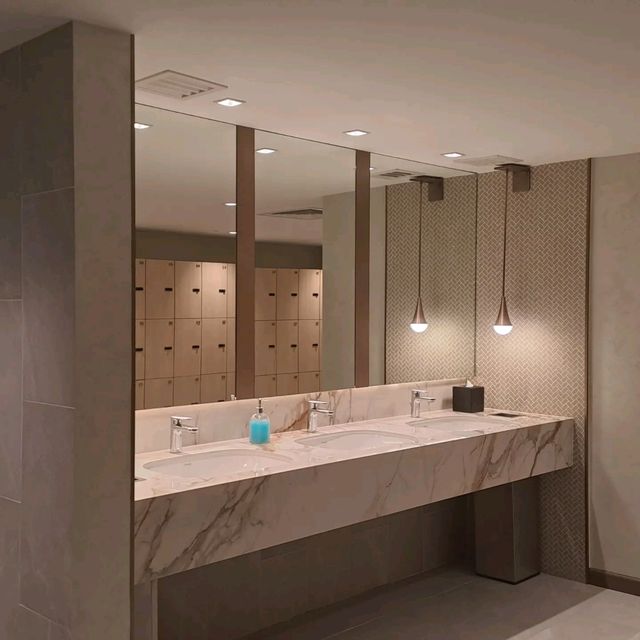 NEWLY RENOVATED SAUNA AND STEAM ROOM