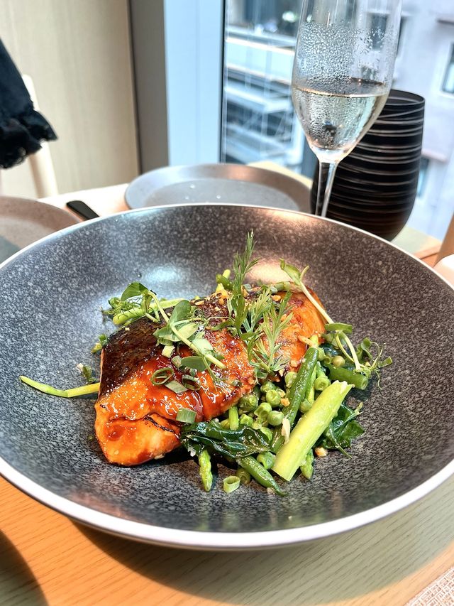 香港灣仔酒店超值午巿套餐-TANGRAM