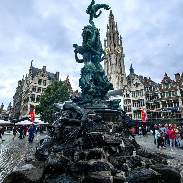 Entertaining Walk Through Antwerp