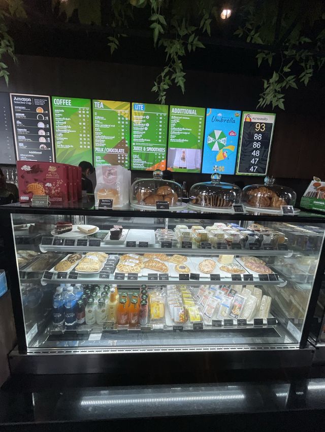 CAFÉ AMAZON CONCEPT STORE 🦜