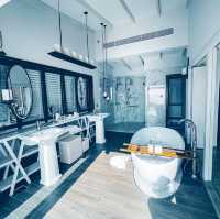 ultra luxury hideaway in the shore Katathani 