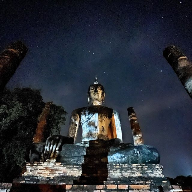 【タイ スコータイ県】約800年前の遺跡が残る街