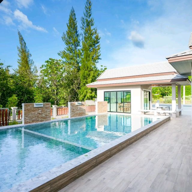 ลากแฟนไปนอนพูลวิลล่าปราณบุรีที่ Thongsuk poolvilla