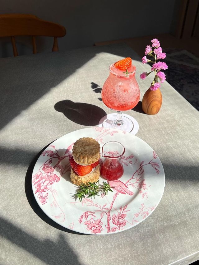 【福岡カフェ】うっとりするほど美しいスイーツやドリンクが楽しめる