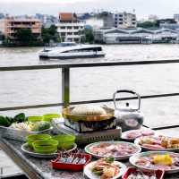หมูกระทะ วิวดี ติดแม่น้ำเจ้าพระยา! บรรยากาศดีเวอร์