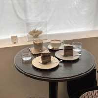「MOTO COFFEE」：簡約風格、美味蛋糕咖啡，絕對是口碑佳的餐廳