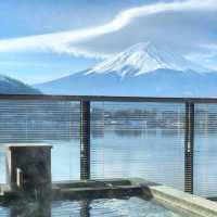富士湖酒店：絕佳富士山美景，私密溫泉體驗
