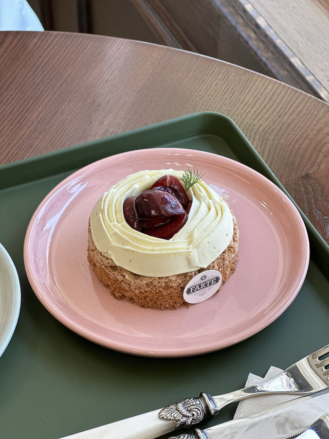 타르트와 마들렌, 🌸프랑스 미감과 감성을 느껴보실 수 있는 🥐 서초 교대 감성 카페 추천
