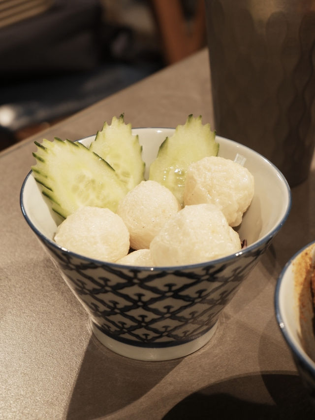 商場地庫食堂，必吃超濃和牛船麵