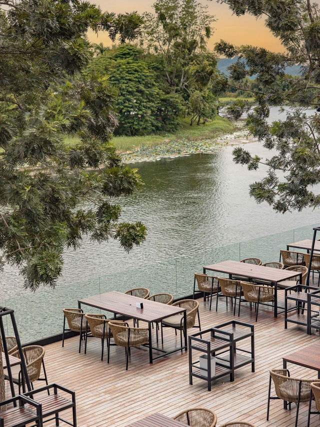 Keeree Tara Riverside ร้านอาหารวิวสวย ริมแม่น้ำแคว