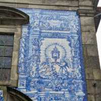 Holy Trinity Church：中世紀建築瑰寶，感受英國基督教歷史