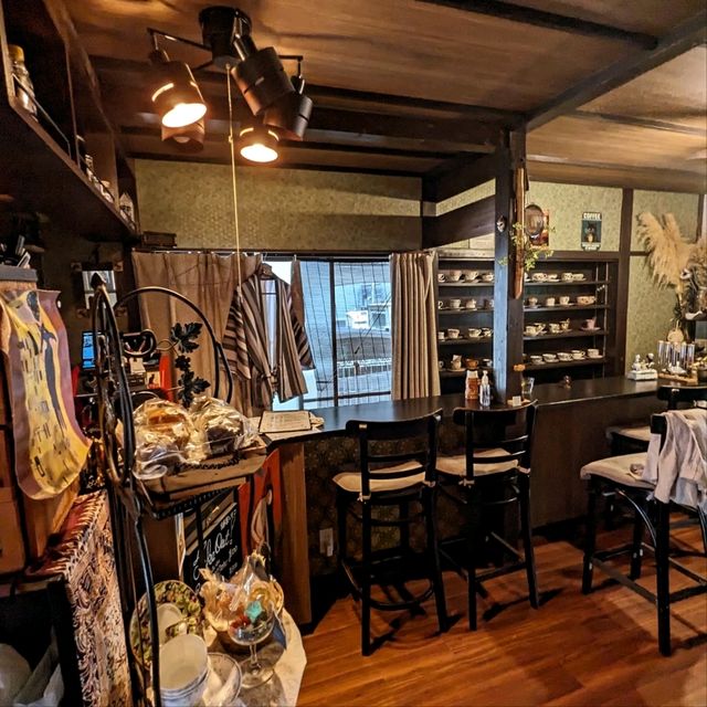 日本東京-清澄庭園旁的魔幻喫茶店：Café Kokun