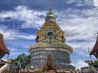 วัดพระธาตุดอยสะเก็ด