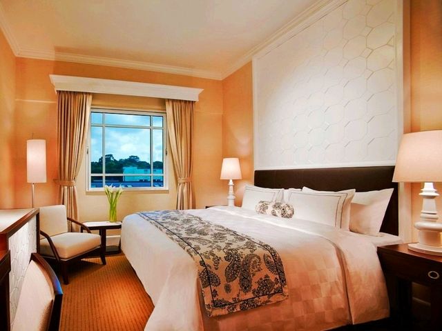 ✨ Relax at Rendezvous Singapore
