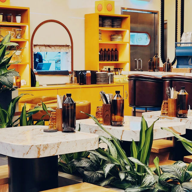 Common Man Coffee Roasters - Kuala Lumpur