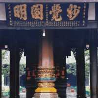 有「東方斜塔」之稱的寶塔-寶光寺裏數羅漢喫齋飯