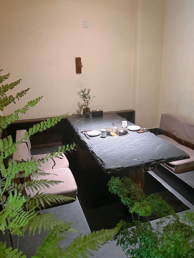 黑珍珠火鍋店 | 龍蝦花膠雞湯底