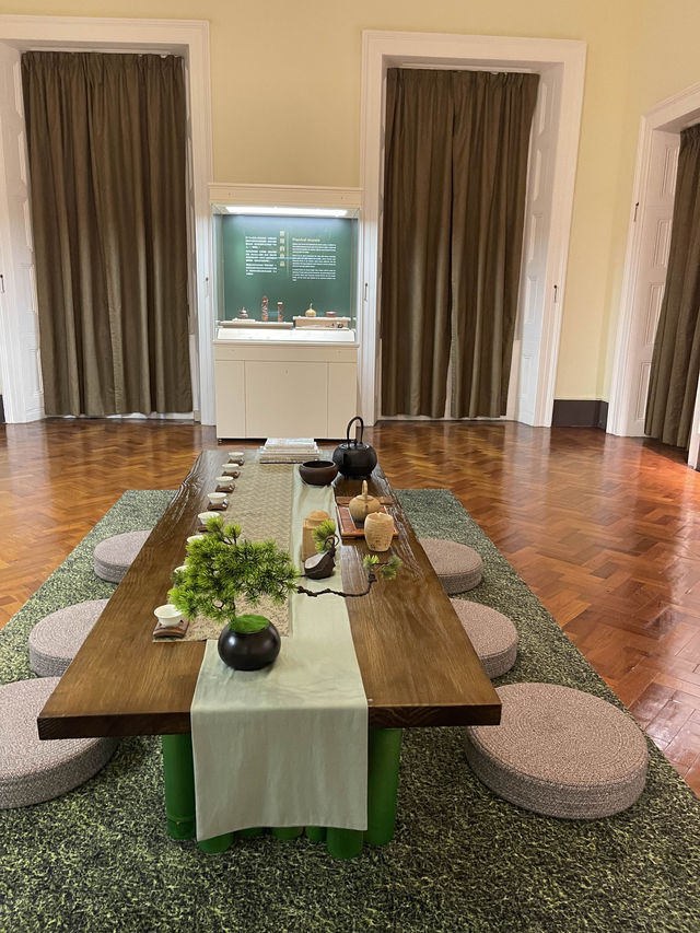 「探索香港公園的神秘寶藏：茶具文物館！」🏛️☕✨