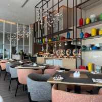 A Delightful Midday Feast: Lunch Buffet at Capri Fraser