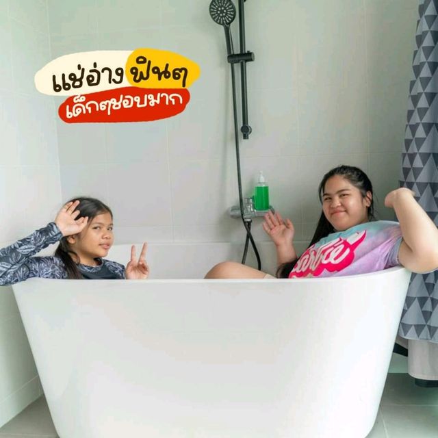 พาลูกเที่ยว แช่อ่างฟินๆ พลูวิลล่าเขาใหญ่ 