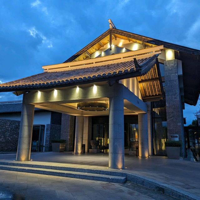 Zen Stay in a Garden at Pullman Lijiang