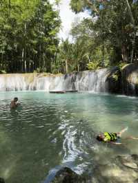 🇵🇭 Diving into Paradise: Cambugahay Falls, Siquijor