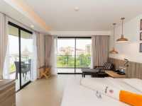 Golden Tulip Pattaya Beach Resort
