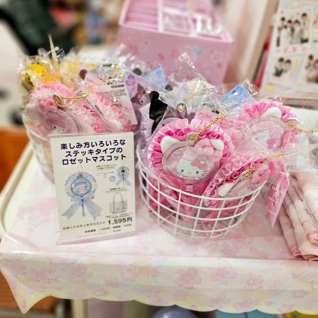 일본에서 즐기는 산리오 굿즈 쇼핑♡