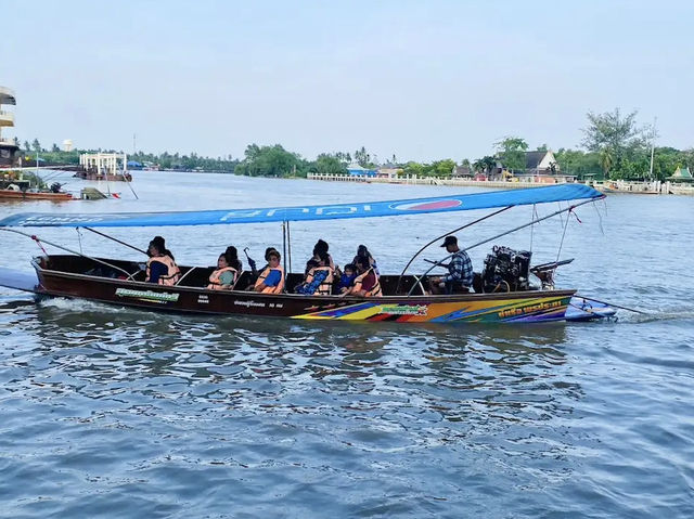 ล่องเรือชมหิ่งห้อย @ตลาดน้ำอัมพวา
