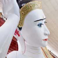 Chaukhtatgyi Buddha Temple “พระตาหวาน”