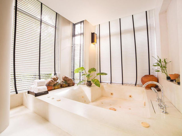 Novotel Rayong Rim Pae Resort 