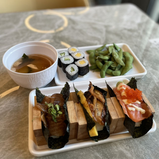 高質手卷